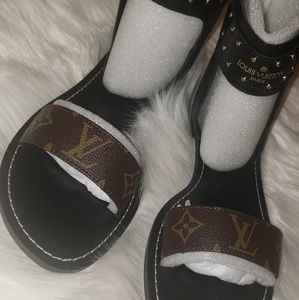 Lv gladiator sandals